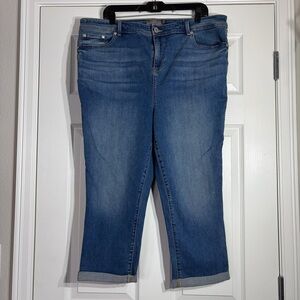 Torrid Crop Midfit Skinny Jeans Size 20